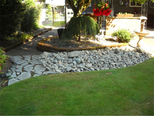 Tacoma Landscaping hardscape planting strip